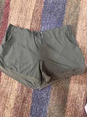 Athletic Drawstring Shorts in Olive Green XXL